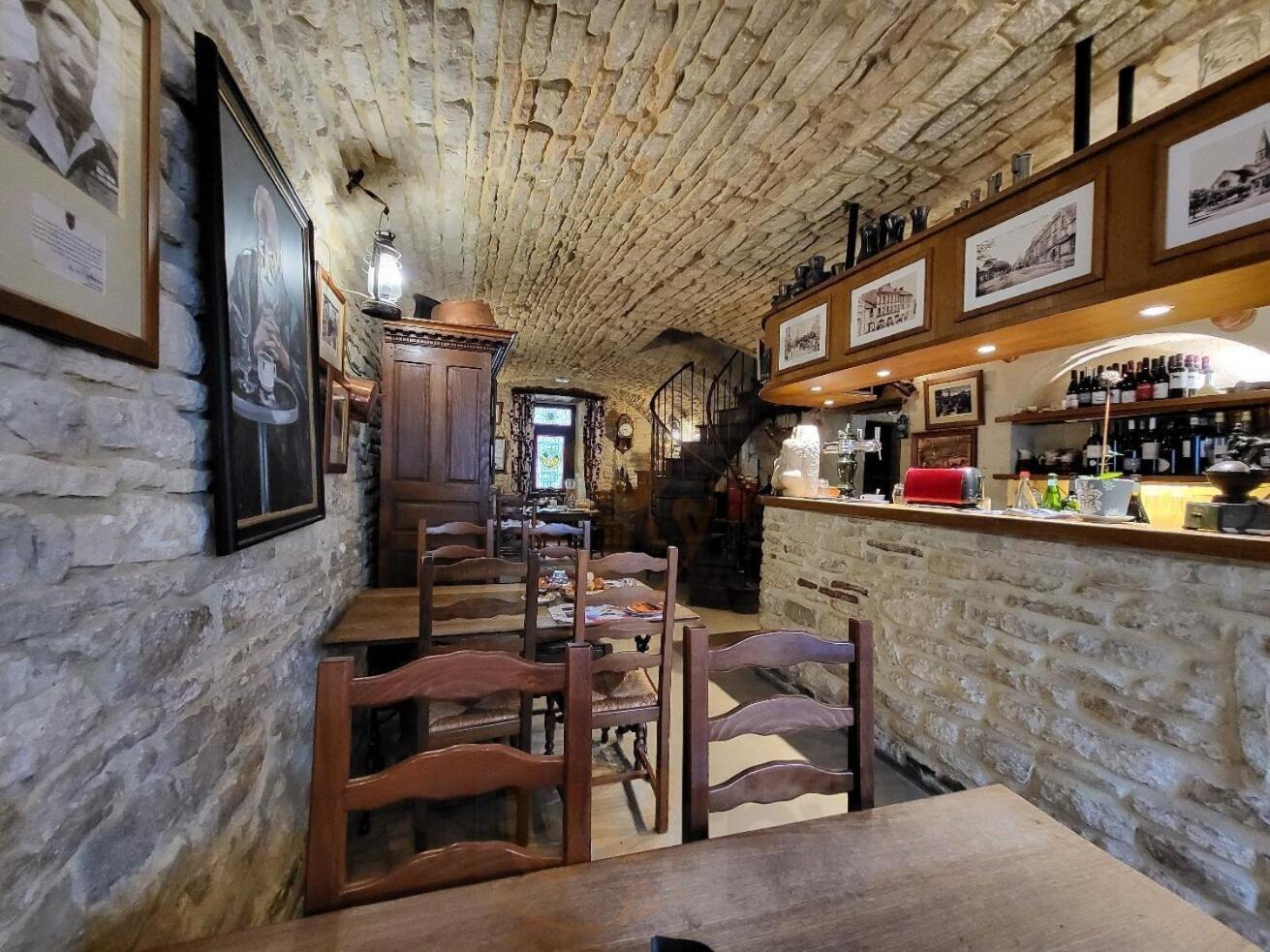 Creully sur Seulles 圣马丁客栈酒店 外观 照片