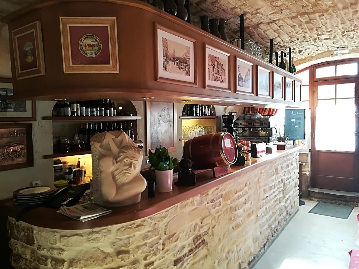 Creully sur Seulles 圣马丁客栈酒店 外观 照片